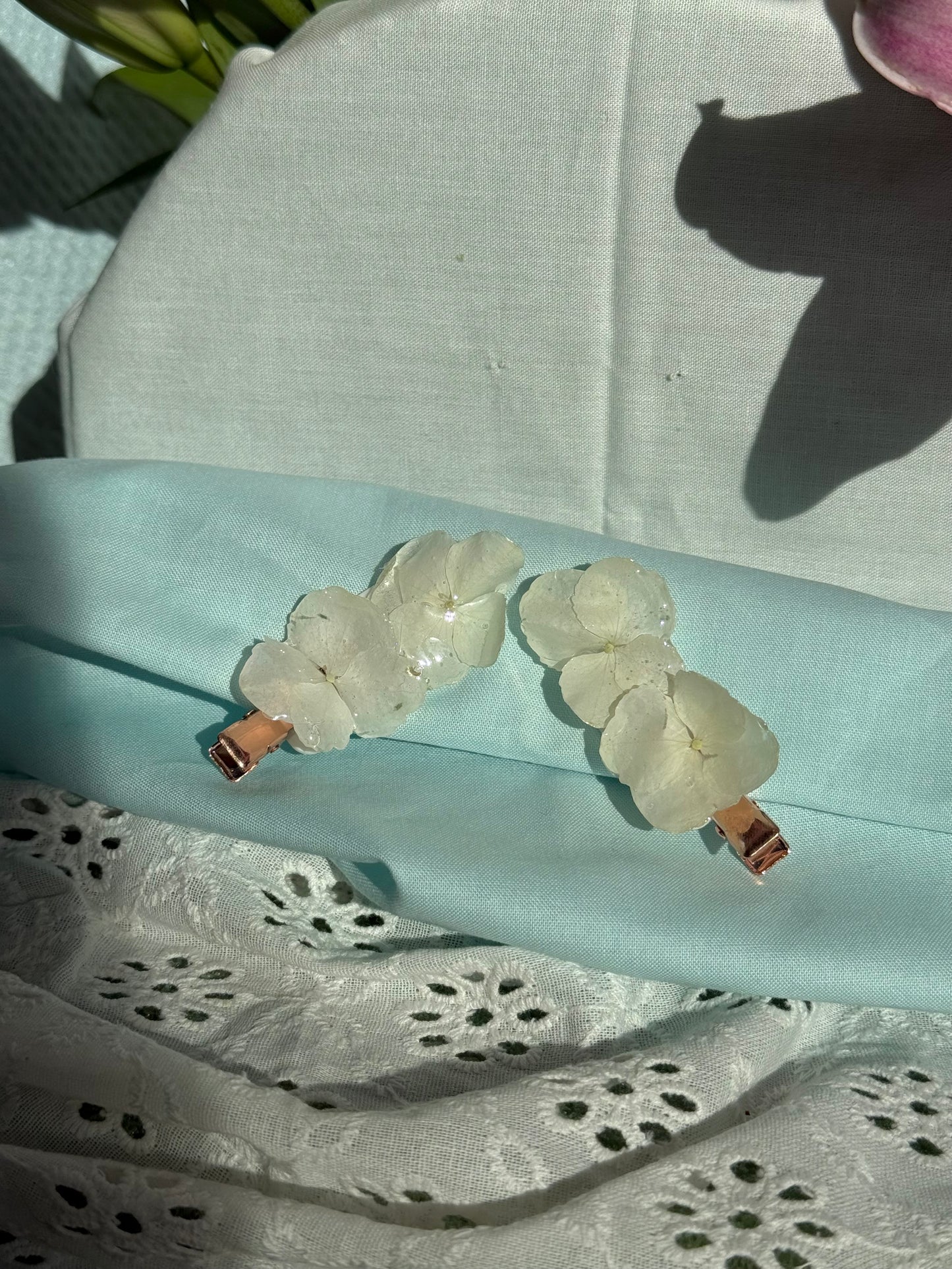 Double hydrangea hair clips