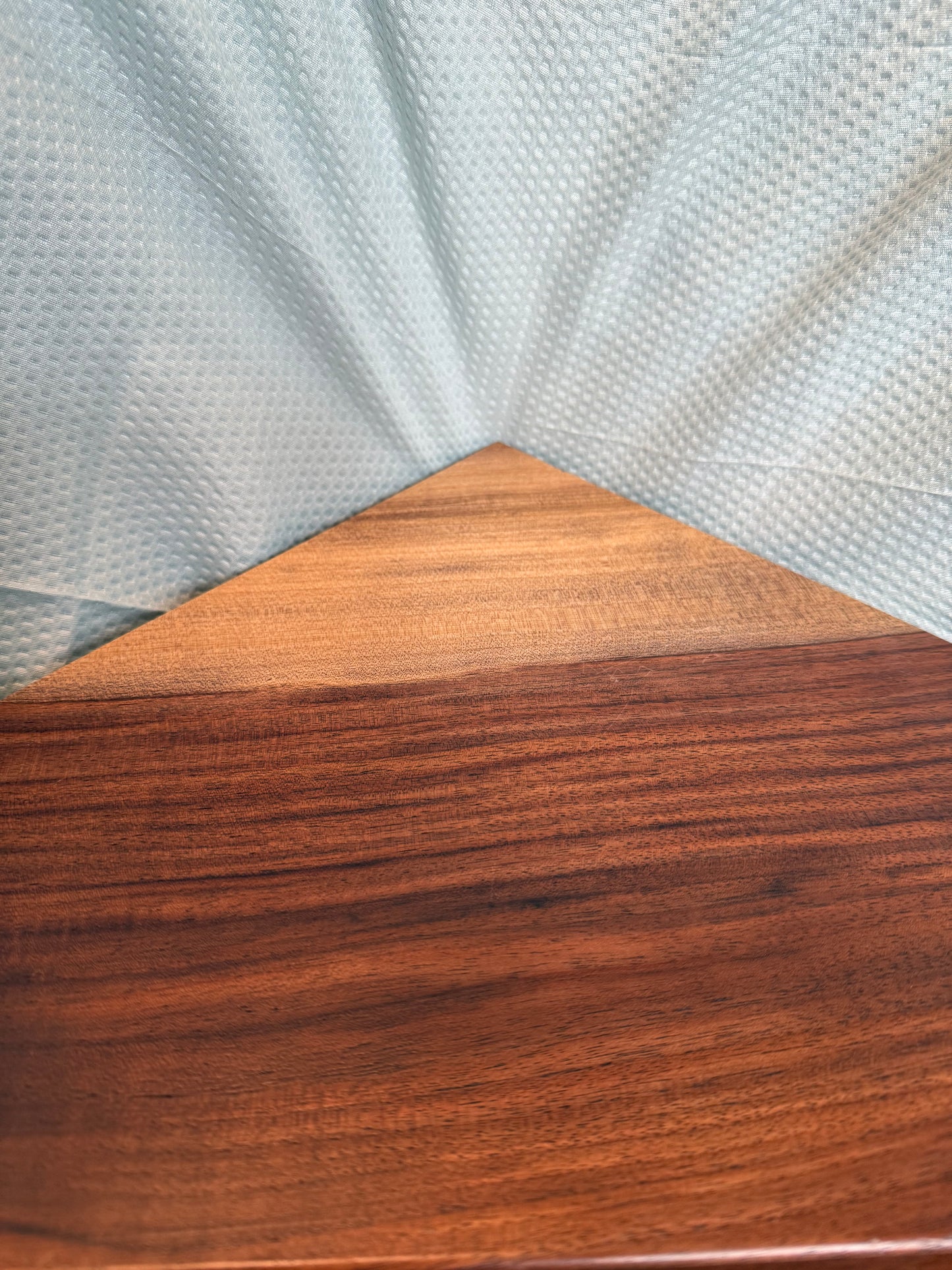 Set of 2 walnut shelves