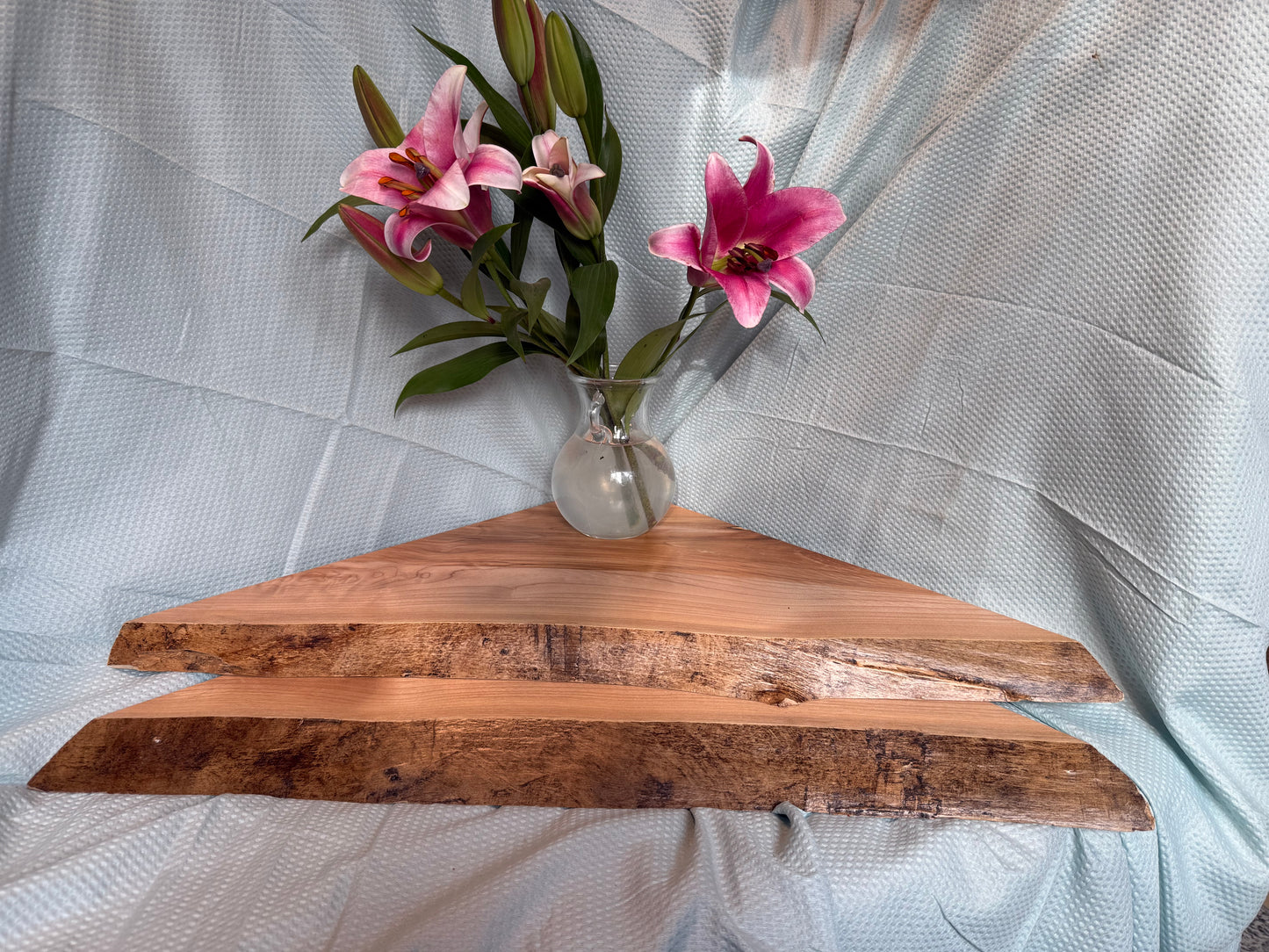 Set of 2, Live edge, Maple corner shelf